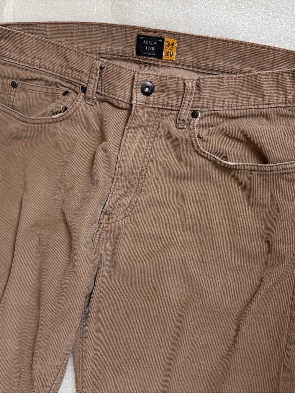 J Crew 1040 Athletic Taper Cotton Corduroy Pants Mens 34x30 Office Party Note

N